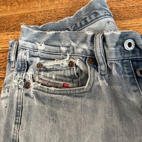 Diesel - Picture 2 of 2